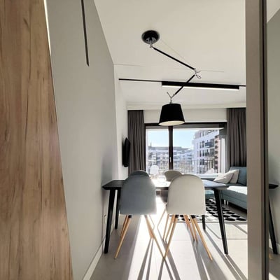 Alquiler de un elegante apartamento de 3 habitaciones, 57 m², Mokotów, Varsovia, Polonia